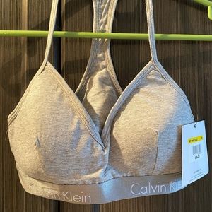 Calvin Klein Motive Cotton Lightly Lined Bralette